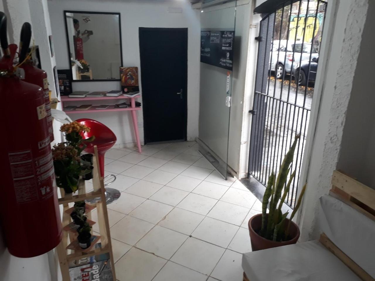 Hola Hostel Faria Lima Сан-Пауло Экстерьер фото